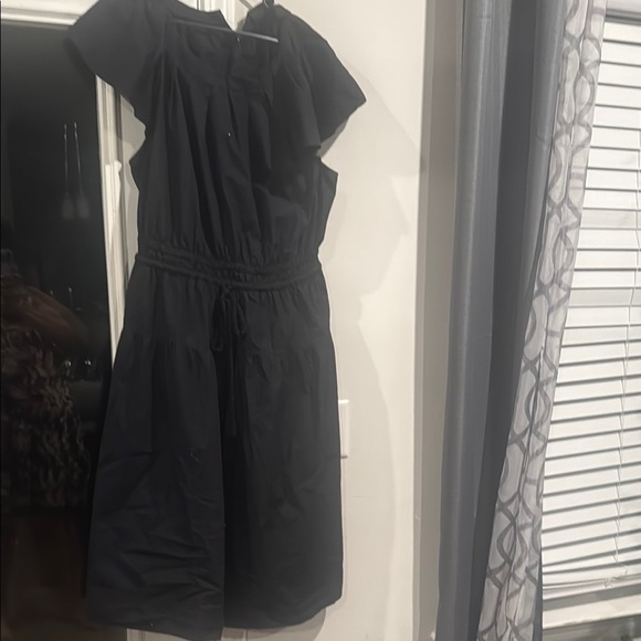 Elegant Black Dress - Picture 1 of 5